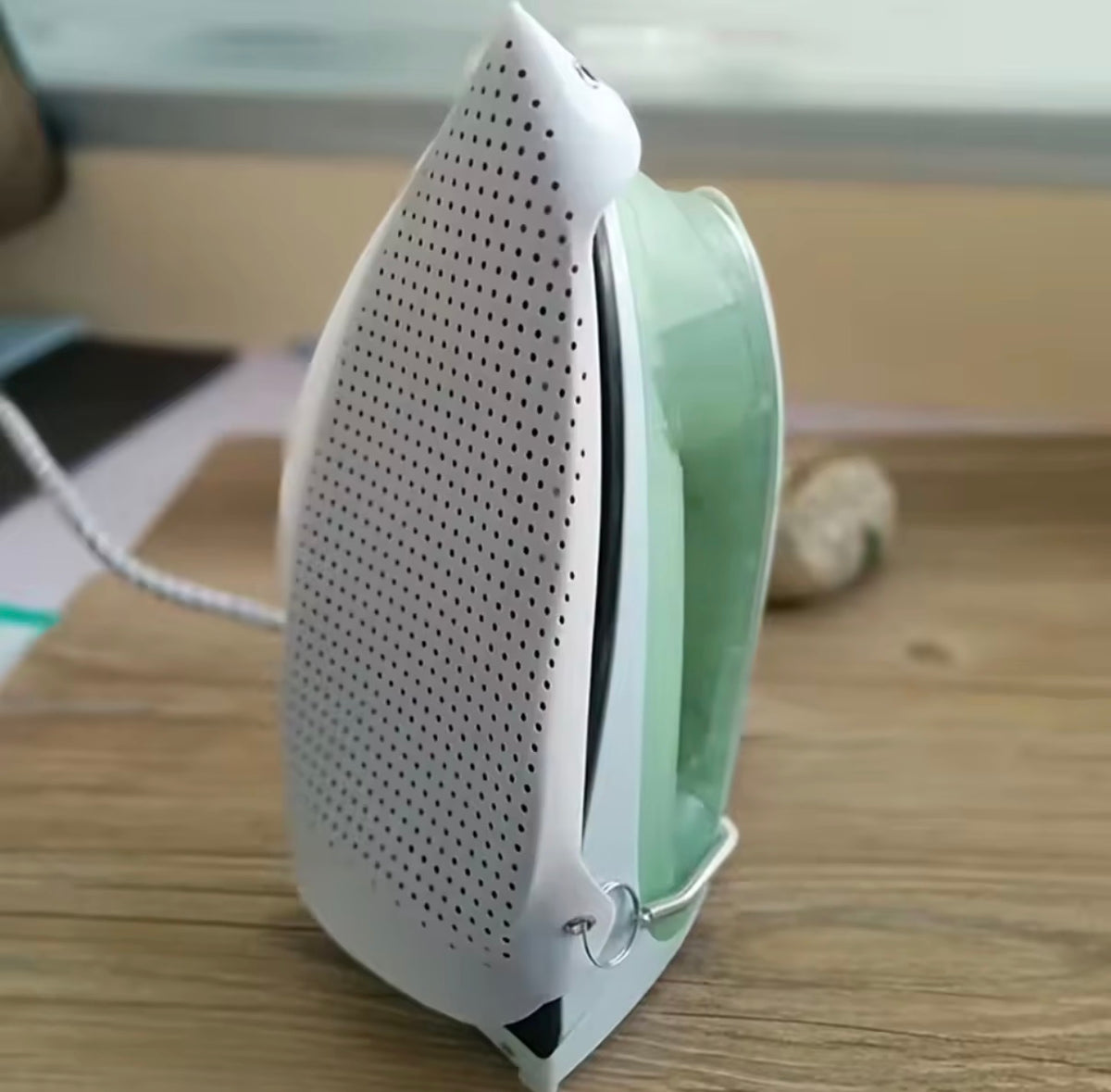Universal Iron Protective Cover Shield, Iron Board Shoe Covers, Ironing Cloth to Protect Clothes, Electric Irons Protector Pads